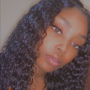 Meet your Posher, Requsha